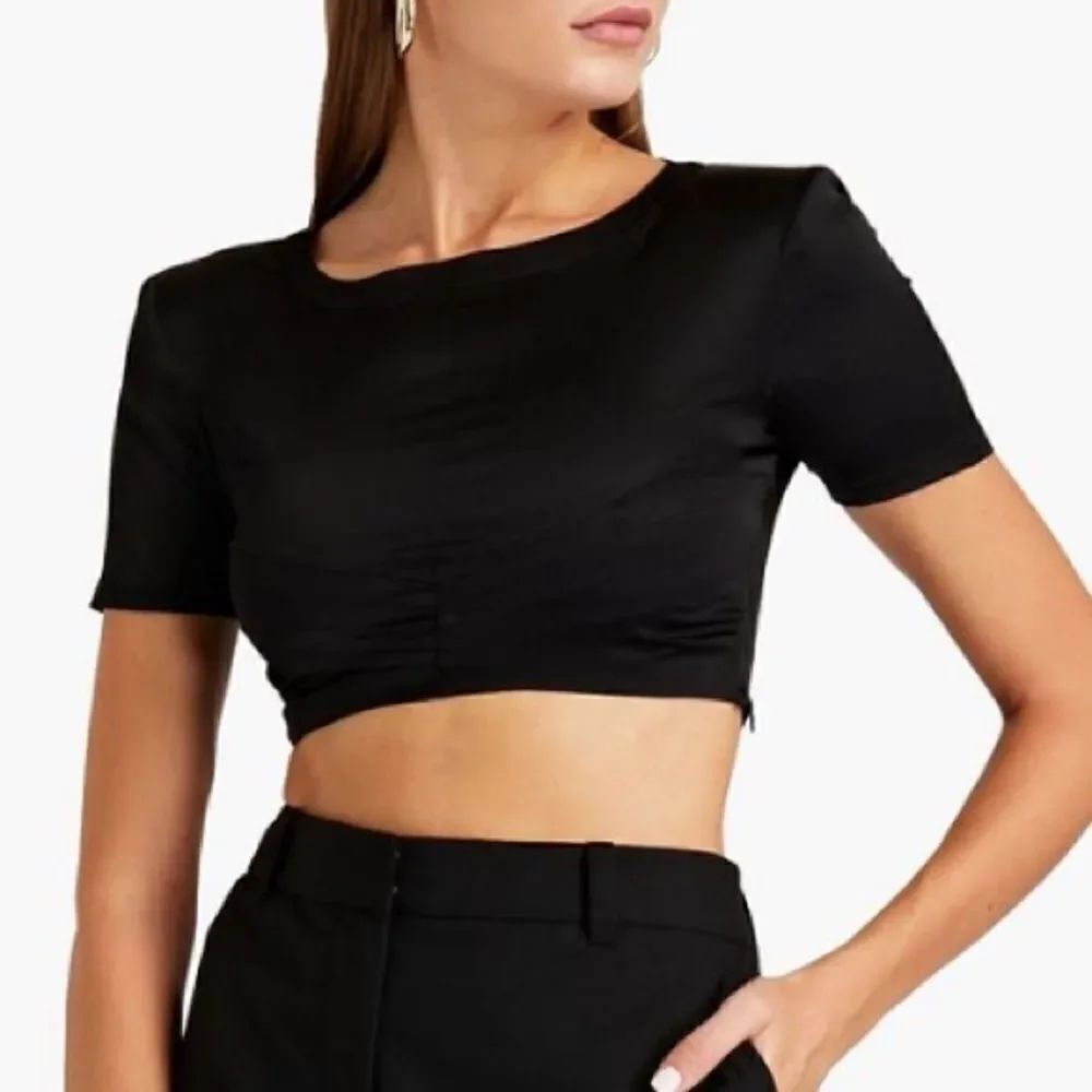 New RETROFÊTE Cropped silk-blend satin top Small